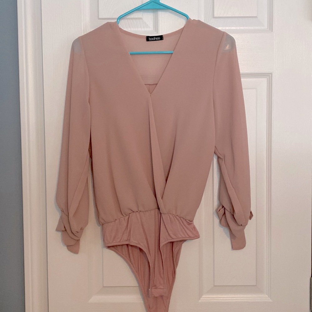 Boohoo, Blush Color, V-Neck Bodysuit